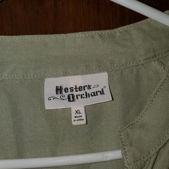 Hester & Orchard Light Sage Button-Front Fringe Hem Tunic Top Sz Xl - Picture 2 of 3